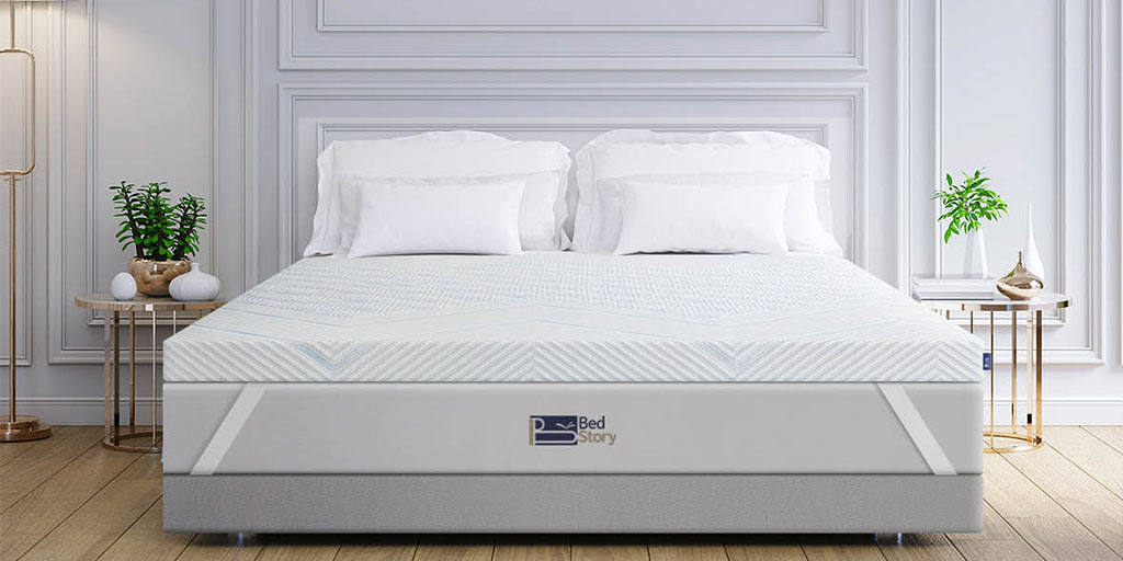 Mattress Toppers vs. Mattress Pads What's the Difference? Bed Story